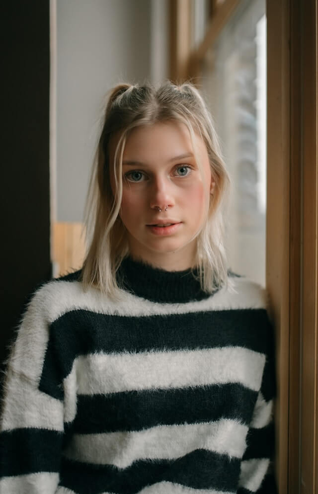 Portrait of Mia Roberts